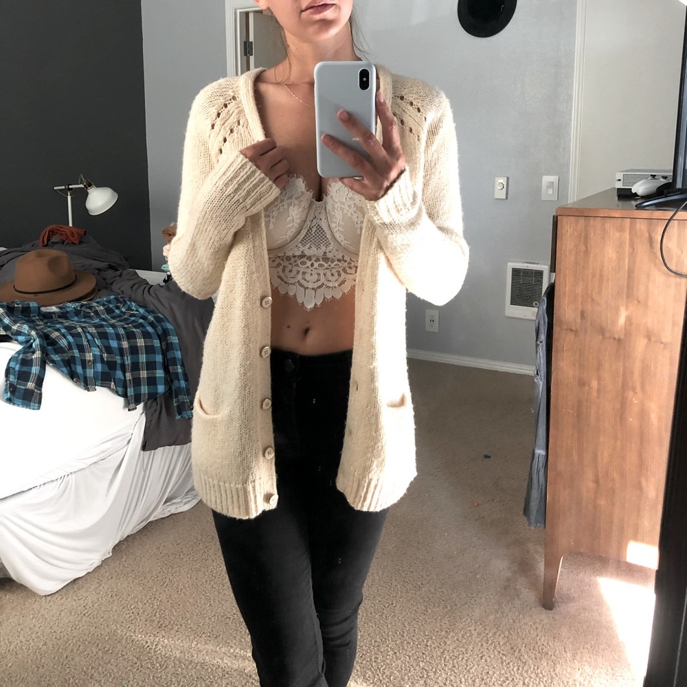 Cardigan sweater in off white, size M